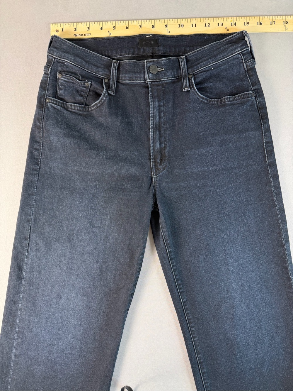 MOTHER Mid-Rise Rambler Zip Ankle Dark Wash Size 31 - Picture 8 of 16